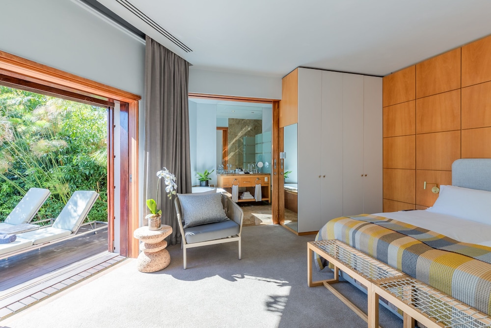 Ellerman House 26/69