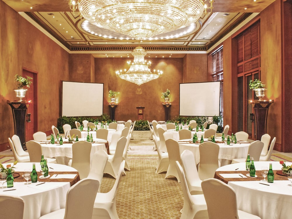 The Dharmawangsa Jakarta Hotel 45/63