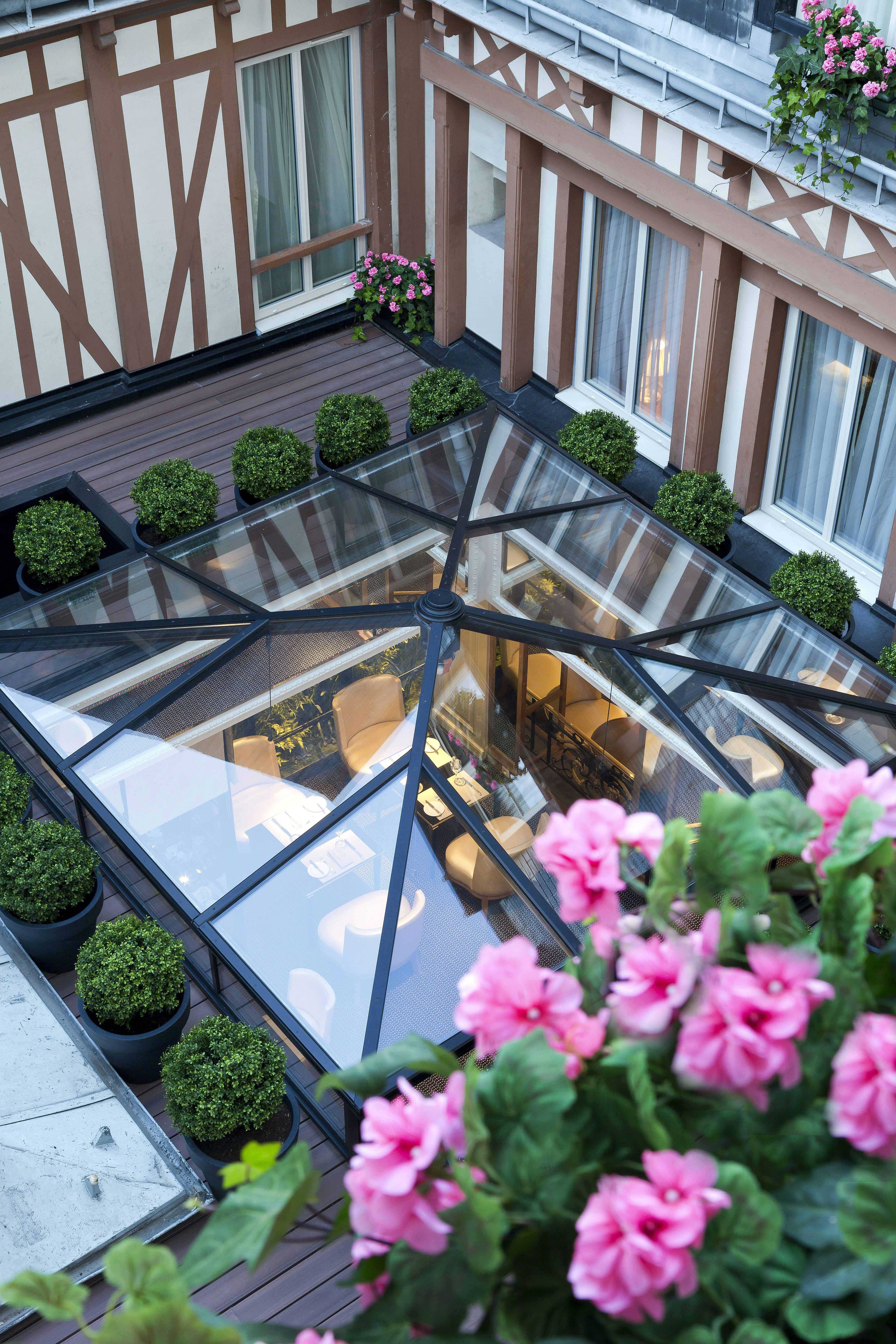Hotel San Regis in PARIS