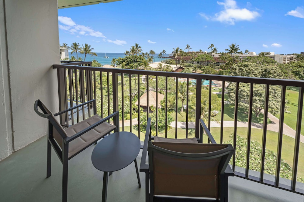 OUTRIGGER Kaanapali Beach Resort 33/50