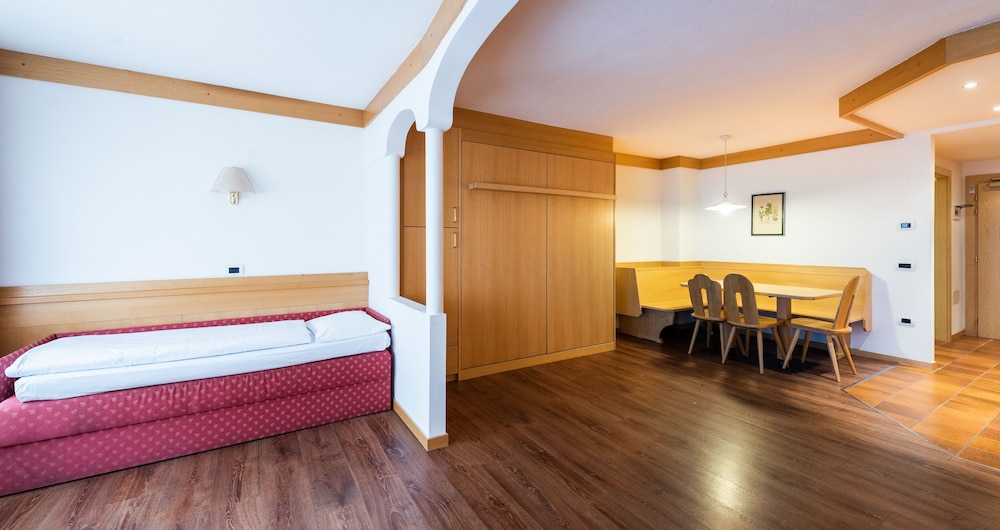 Residence Antares 41/81