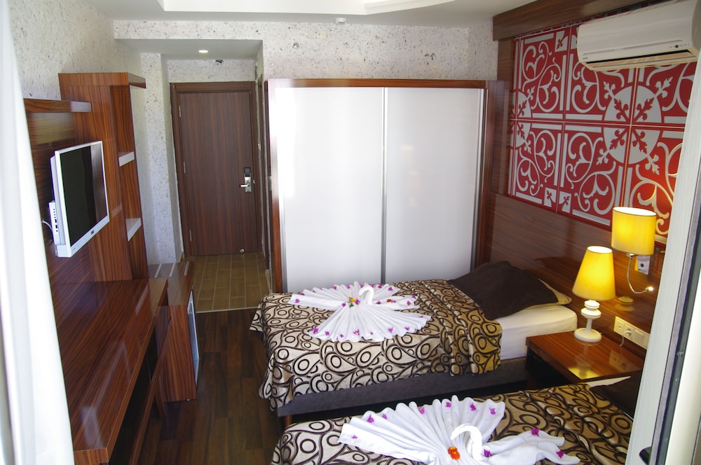 Grand Barhan Hotel 23/50