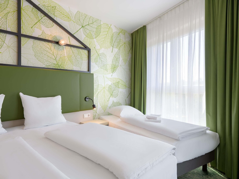 MERCURE HOTEL HANNOVER MITTE 17/79