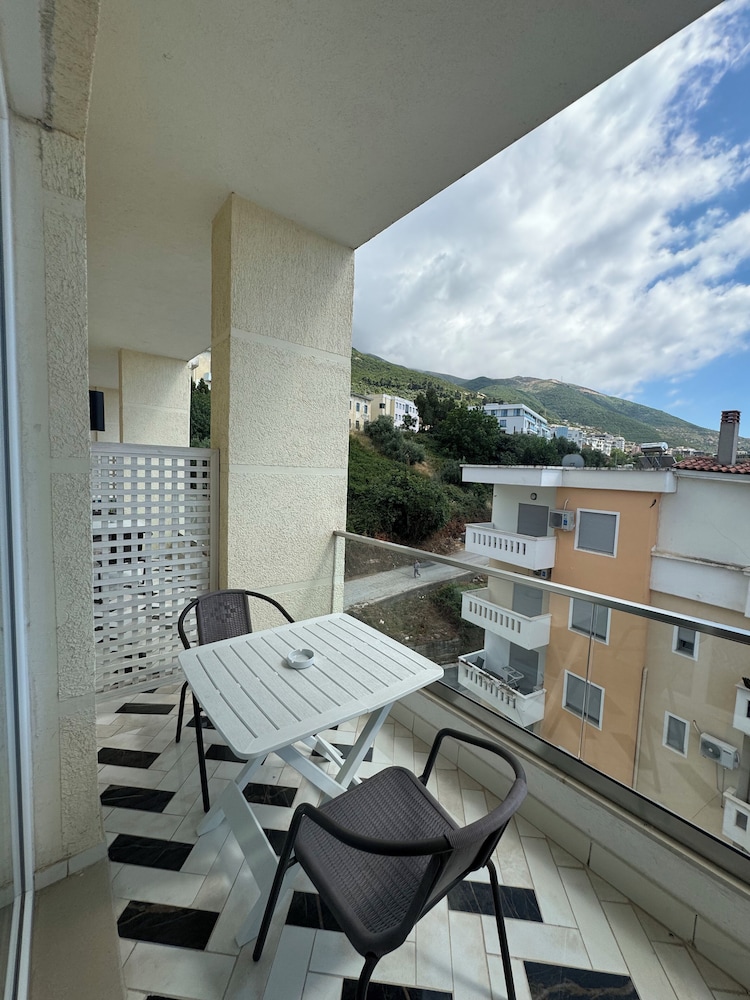 ADEA HOTEL 31/58
