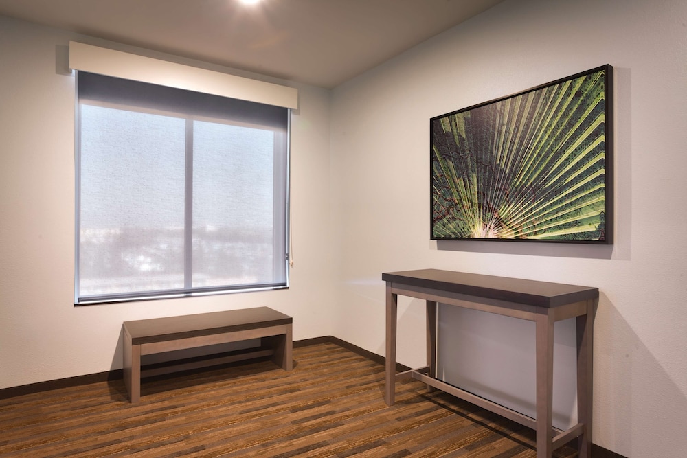 HYATT HOUSE AT ANAHEIM RESORT/CONVENTION CENTER 39/64