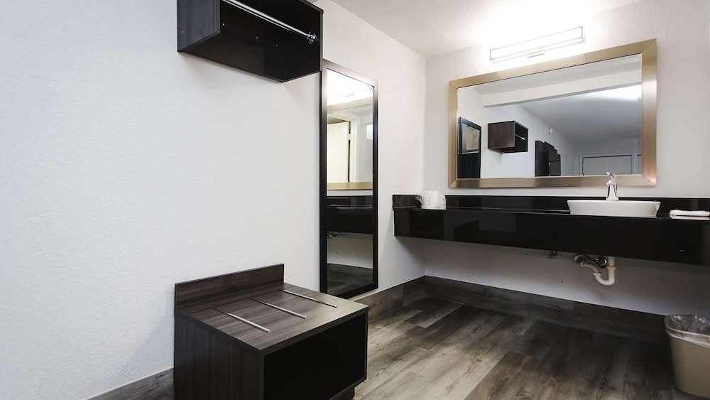 Motel 6 Houston, Tx-Medical Center/Reliant Park 9/57