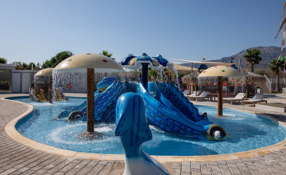 Anemos Luxury Grand Resort 147/153