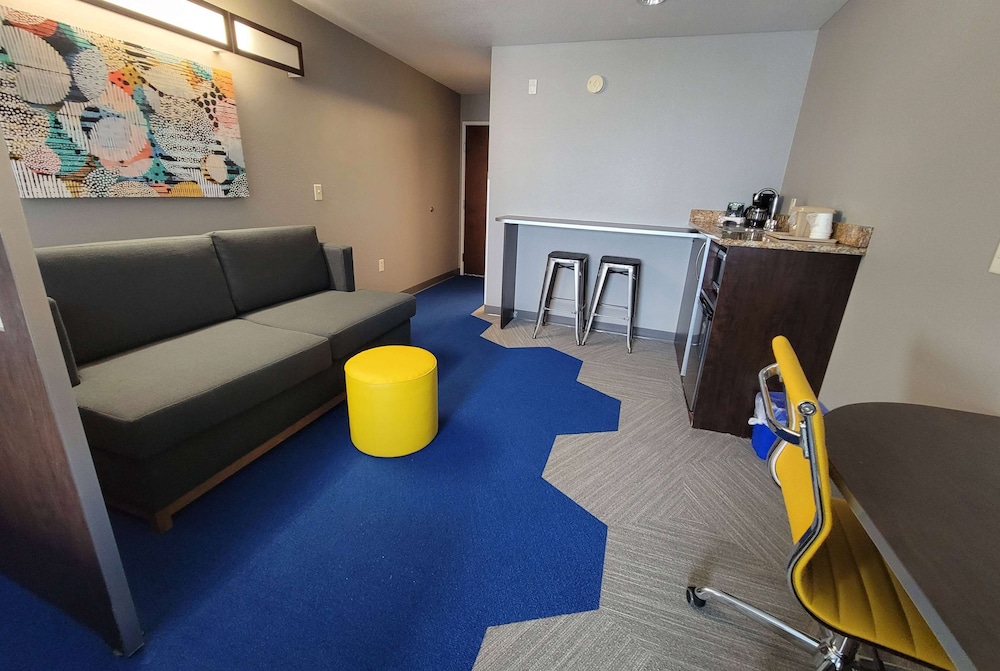 Microtel Inn Council Bluffs 36/50