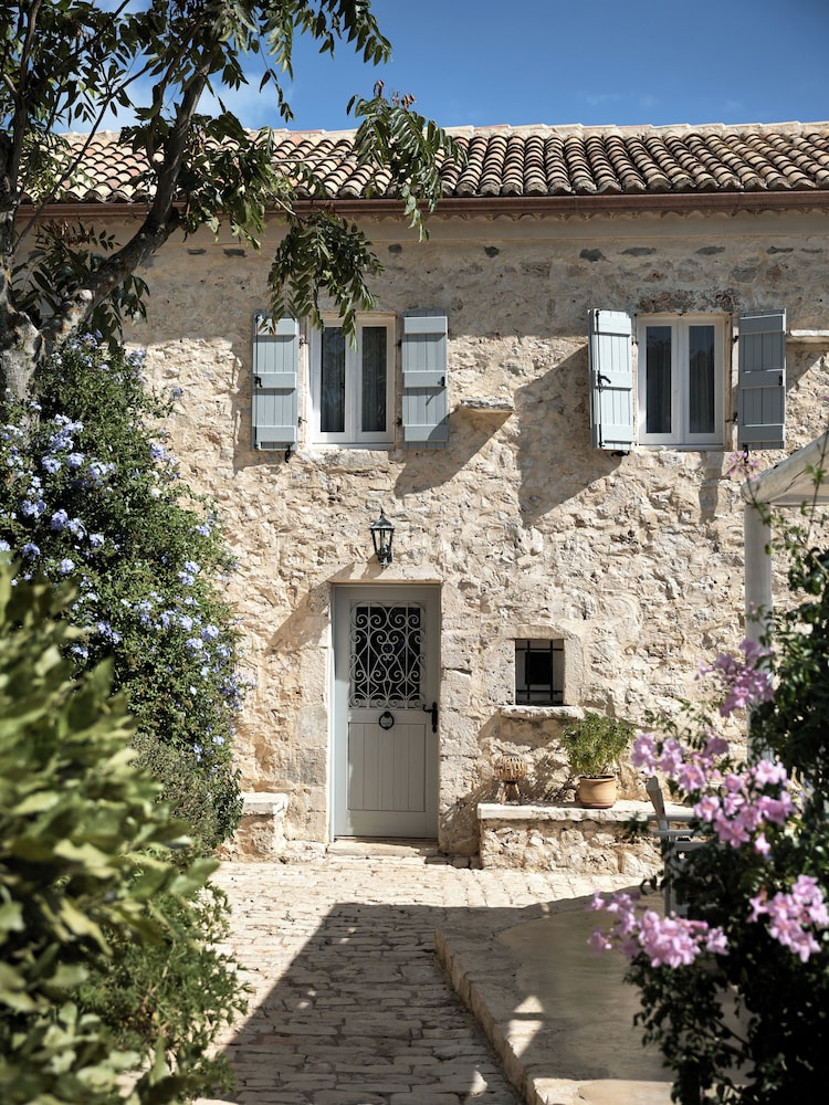Aria Villa 40/50