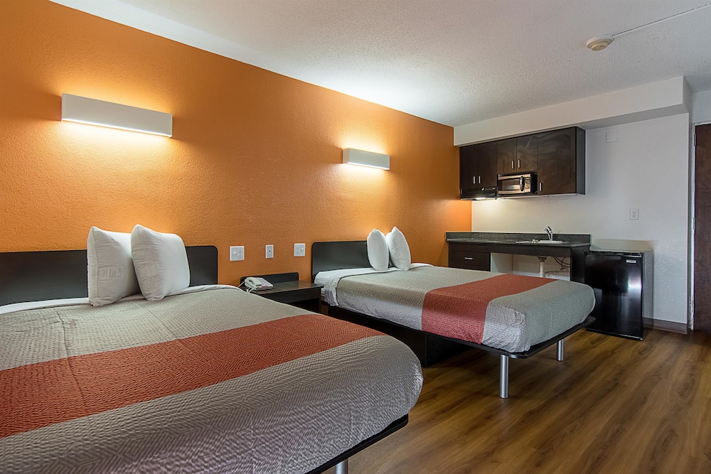Motel6 Atlanta, GA - Atlanta Airport Virginia Ave 27/60