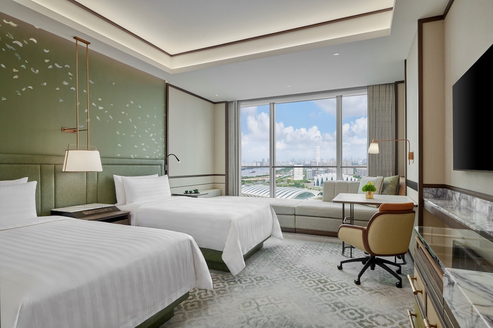 Shangri-La Qiantan Shanghai 16/50