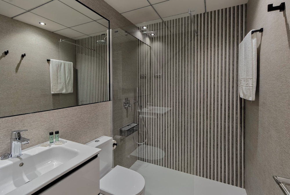 Apartamentos Suites Oficentro 71/72