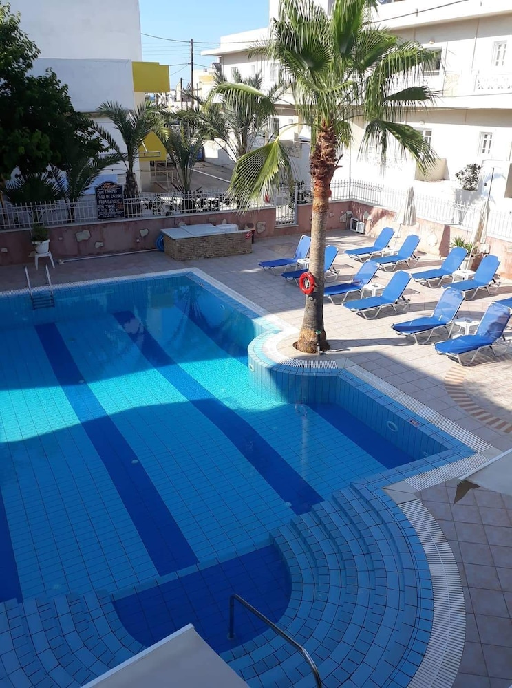 SEMIRAMIS APARTMENTS 13/21