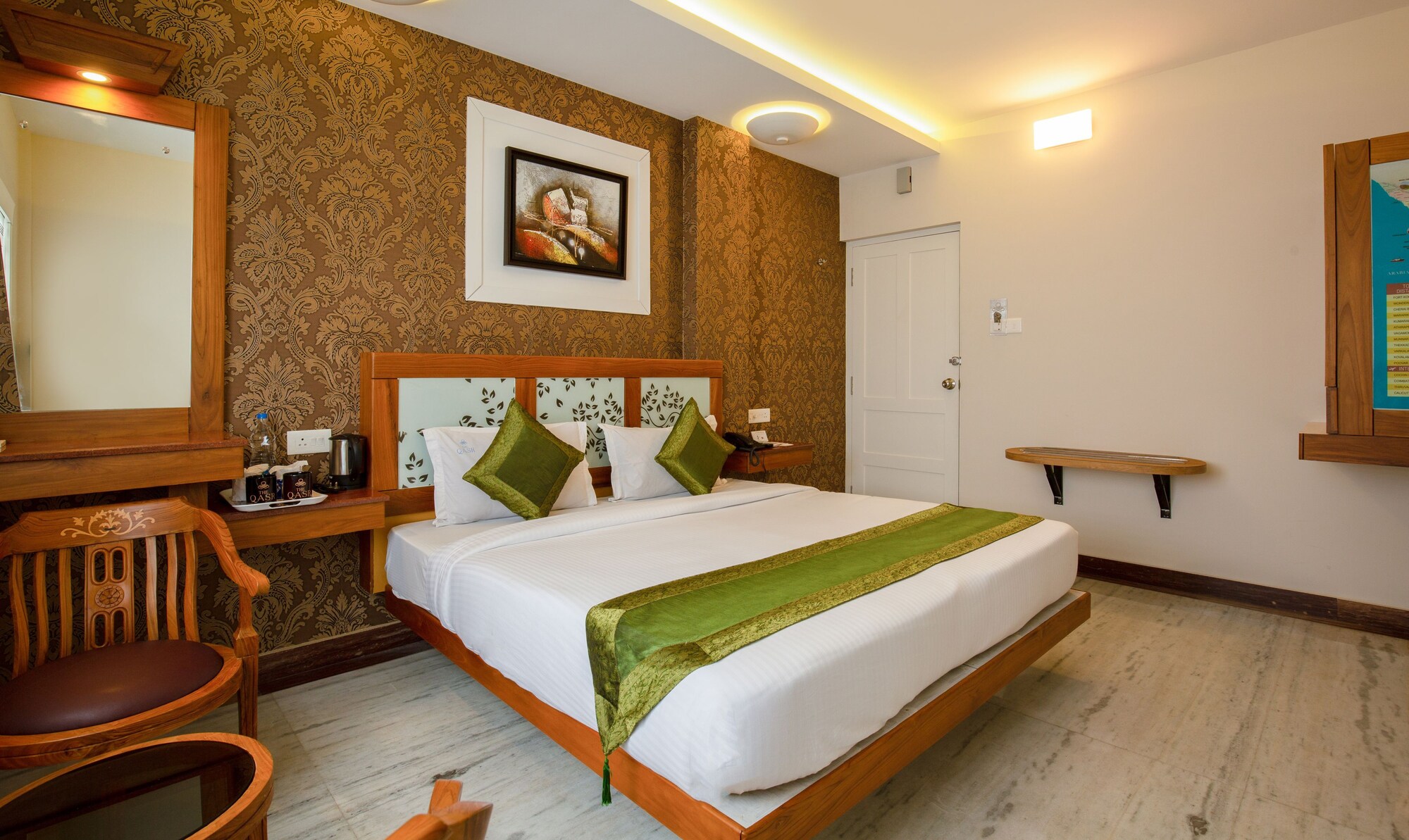 STANDARD, QUEEN BED