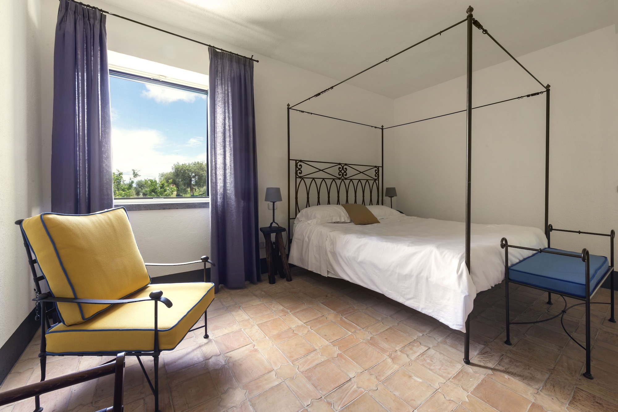 Lagoon, Apartment, King Bed, Sofa