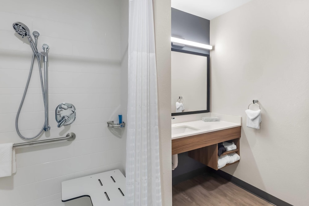 Everhome Suites Clarksville Ft. Campbell Area 58/60