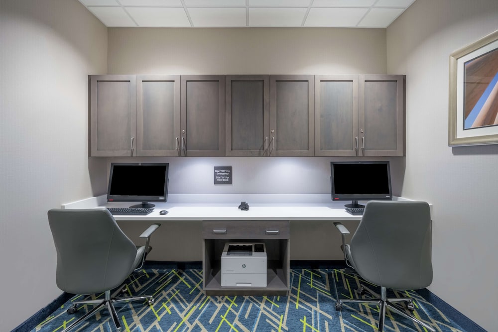 Hampton Inn & Suites Glenarden/Washington DC 35/40