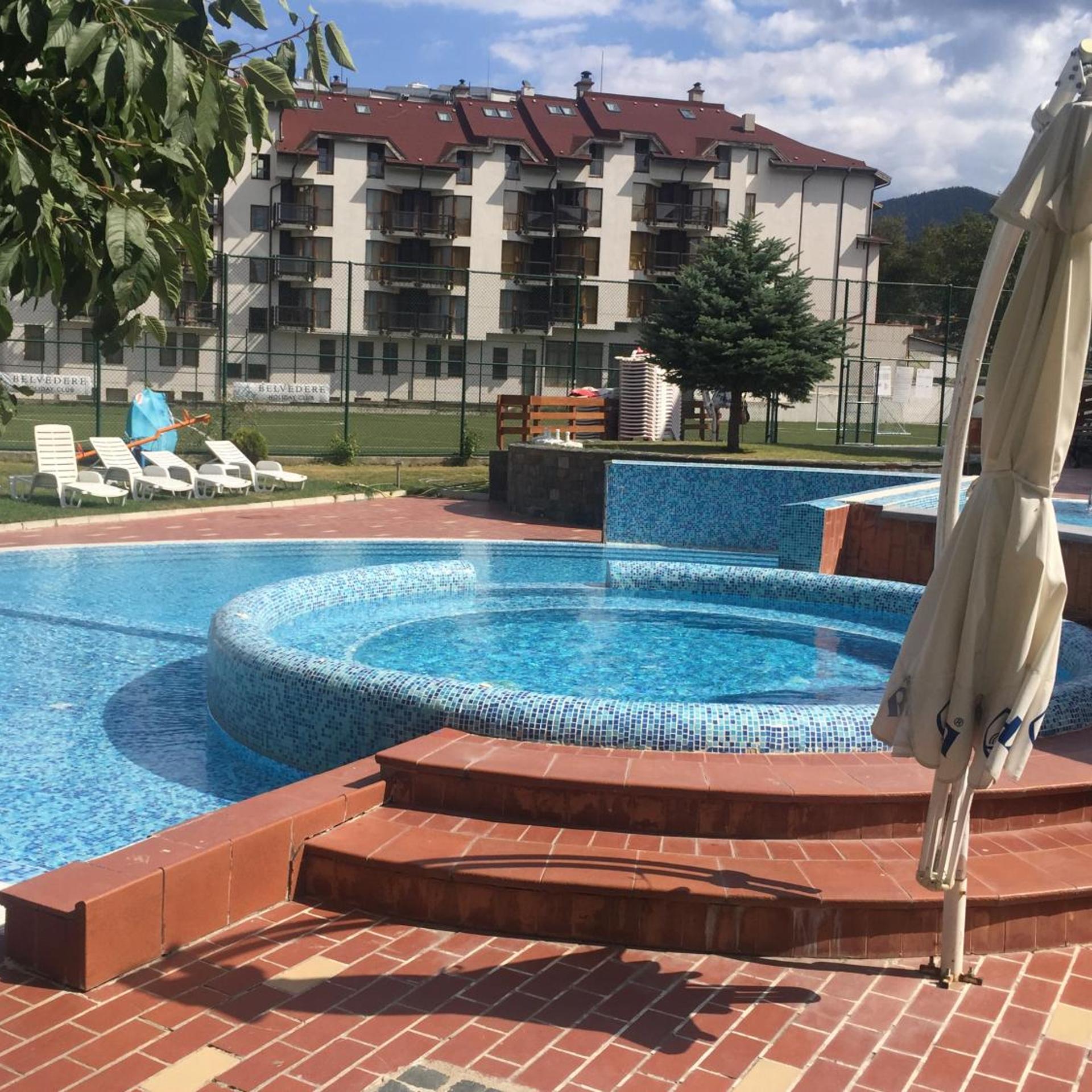 Belvedere Holiday Club 38/56