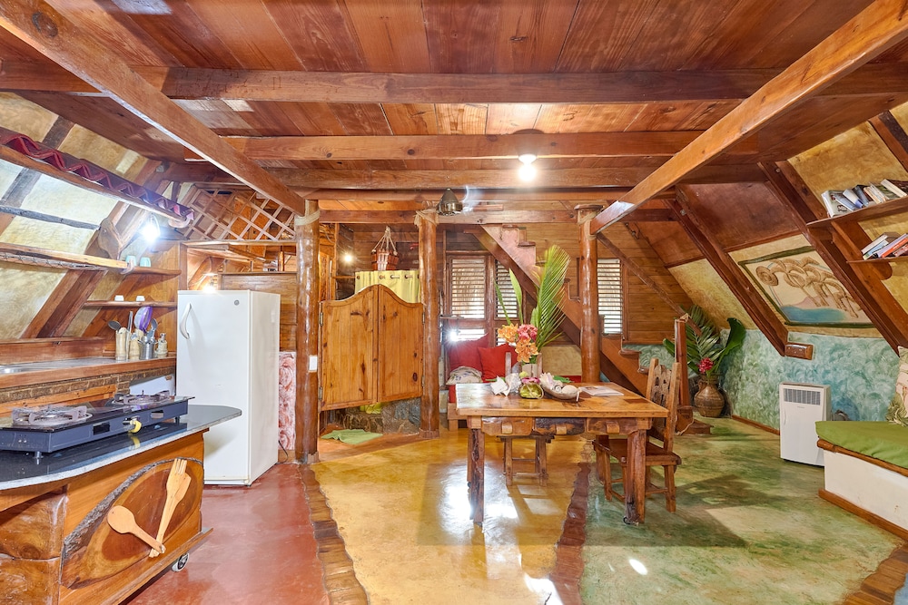 Chalet Tropical Village B&amp;B 8/74