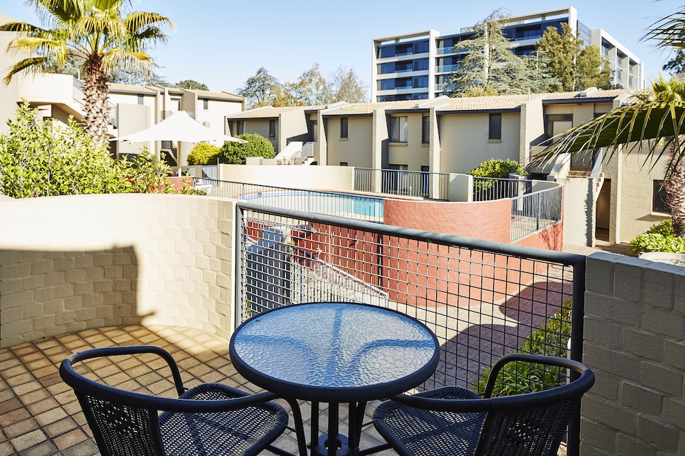 MANUKA PARK SERVICED APARTMENTS 12/58