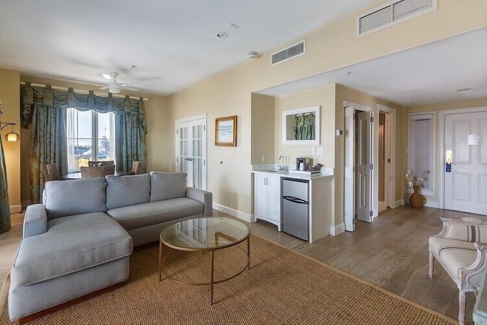 Harborside At Charleston Harbor Resort And Marina 20/50