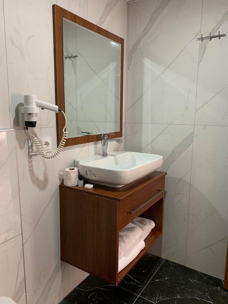 Terzioglu Hotel 33/37
