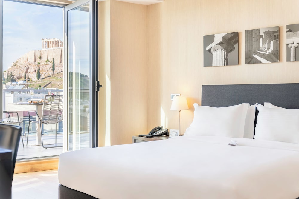 Suite, Queen Bed, Acropolis View