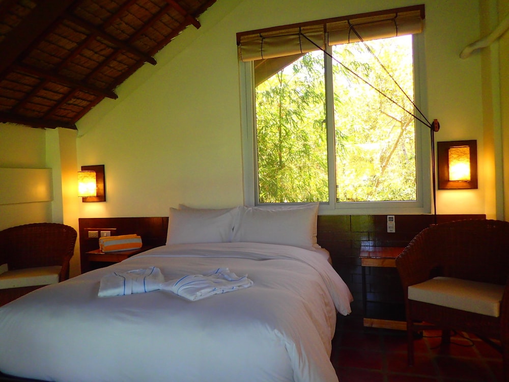 Edgewater Dive & Spa Resort 14/73