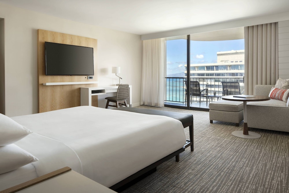 Waikiki Beach Marriott Resort and Spa 18/41