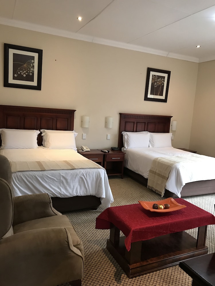 Global Village Guest House 3/26