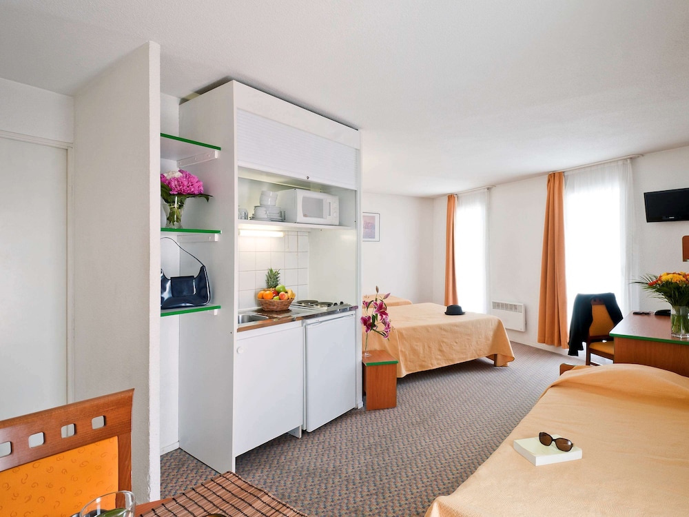 Adagio Access La Defense Place Charras 24/50