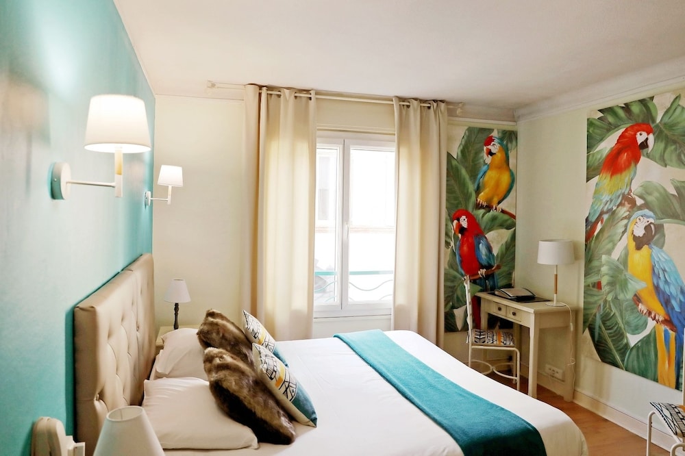 HOTEL LES PASTELIERS 4/65