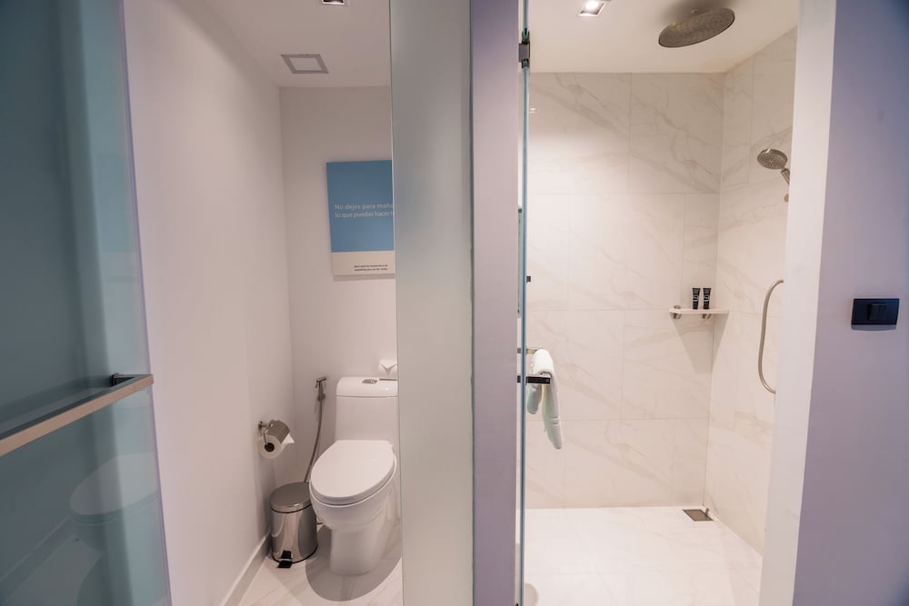 Sora Hotels Silom 68/68
