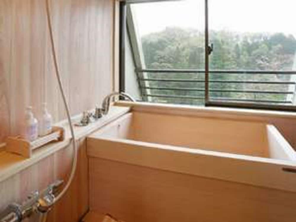 Hotel Oyanagi 49/50