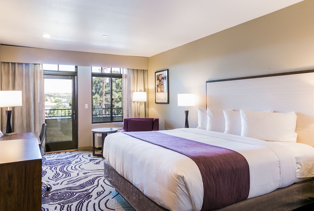 Hotel Siri Downtown - Paso Robles 27/53