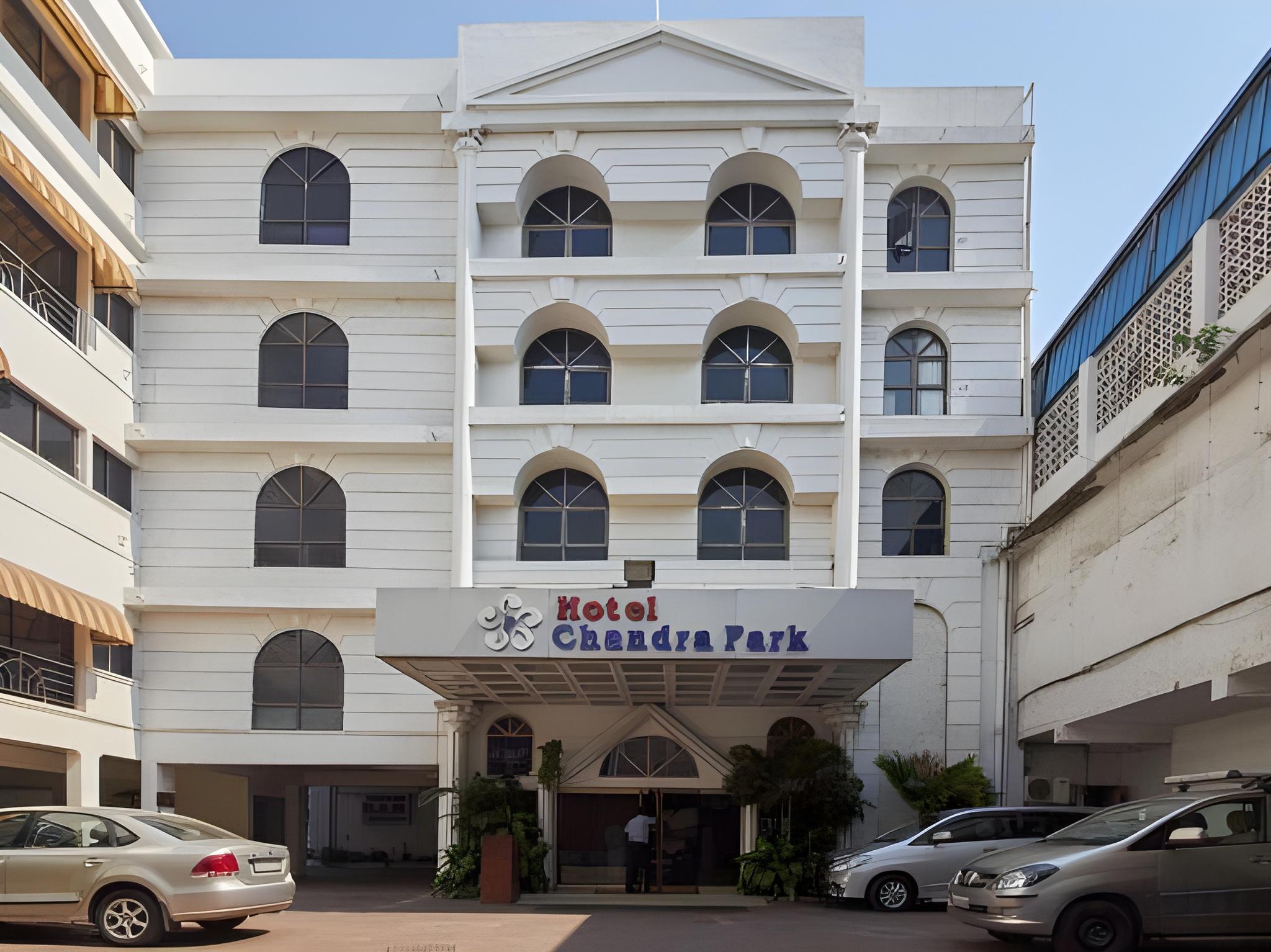 HOTEL CHANDRA PARK 38/42