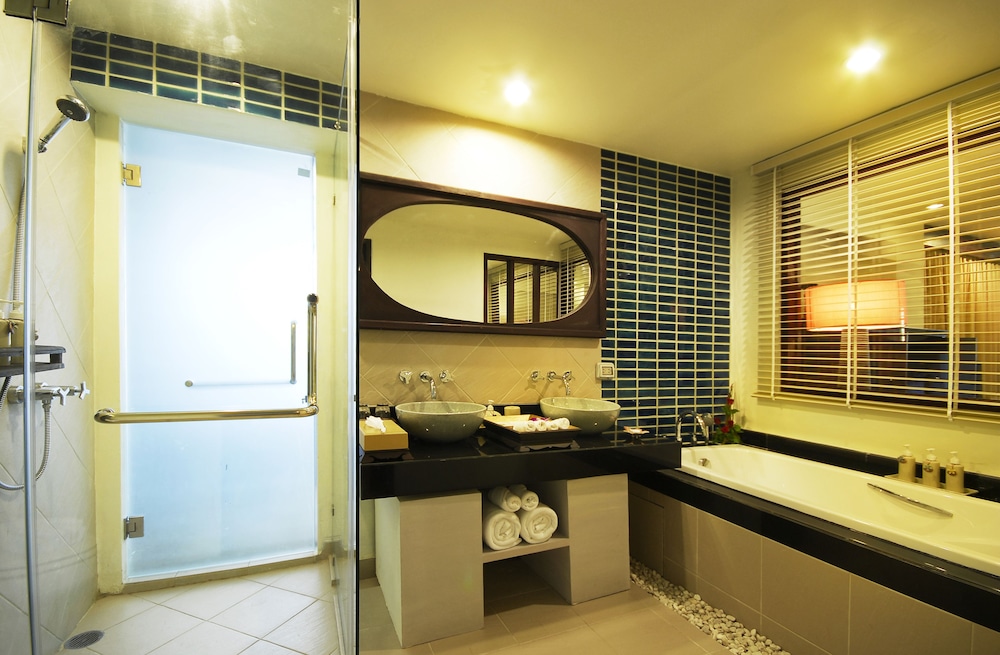 Khaolak Orchid Beach Resort 48/49
