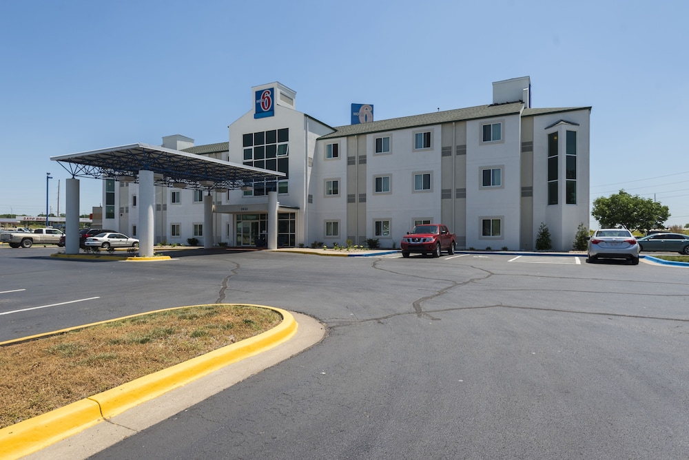 Motel6 Junction City, KS 5/47