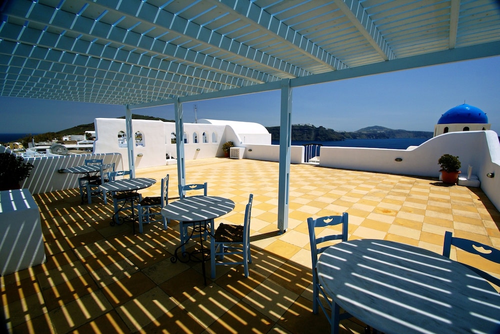 Aethrio Sunset Village Oia 40/87