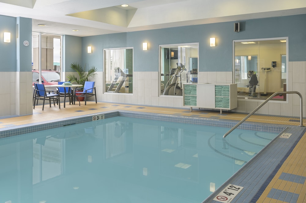 swimming pool spa