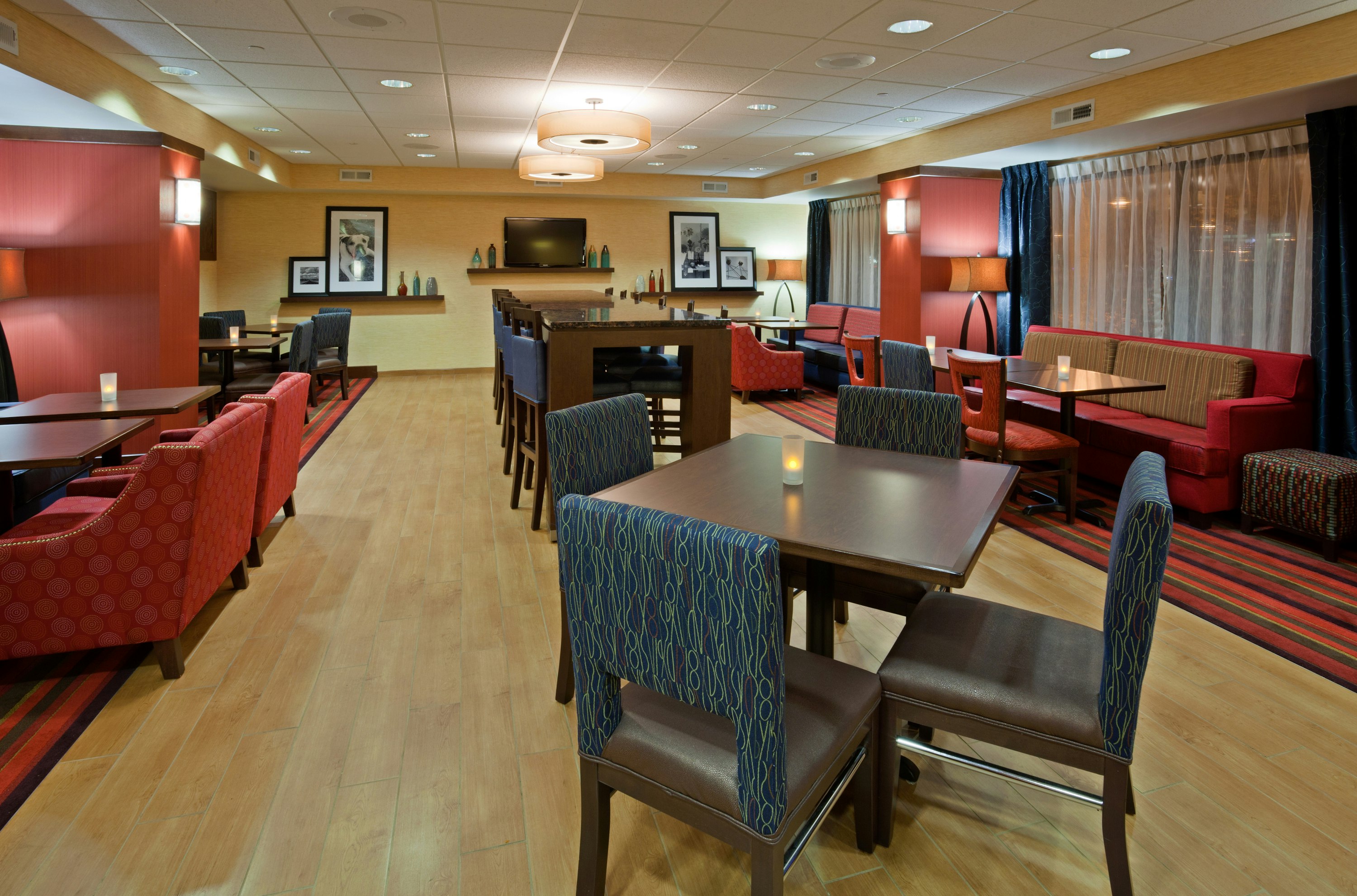 Hampton Inn Milwaukee Airport 33/43