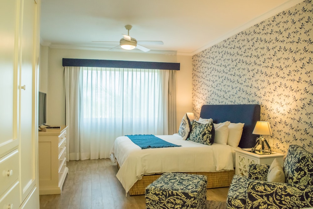 Vallarta Gardens Beach Front Hotel and Residences 13/65