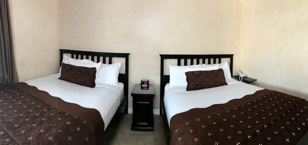 Nite Inn 30/67