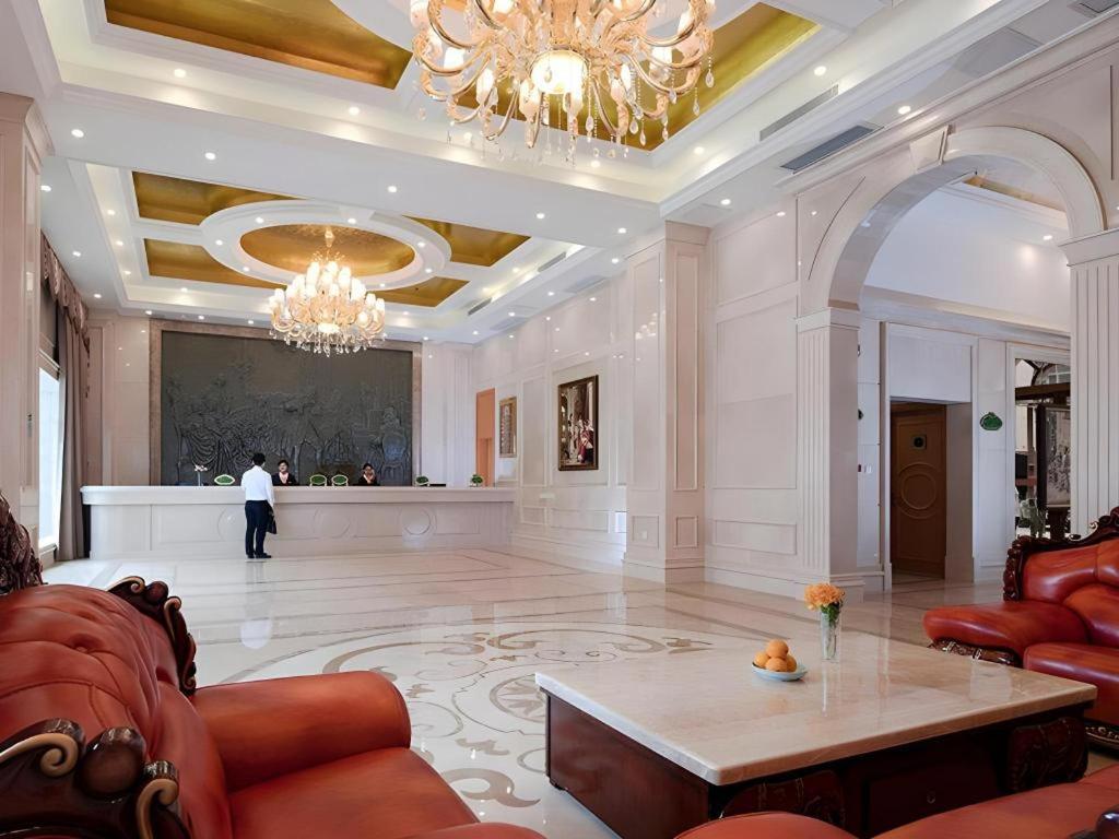 Vienna Hotel (Shenzhen Taoyuanju) 18/59