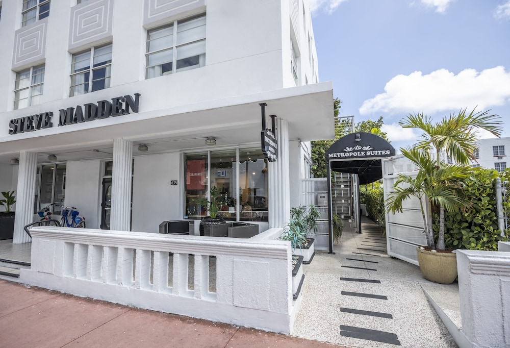 Metropole Suites South Beach 6/77