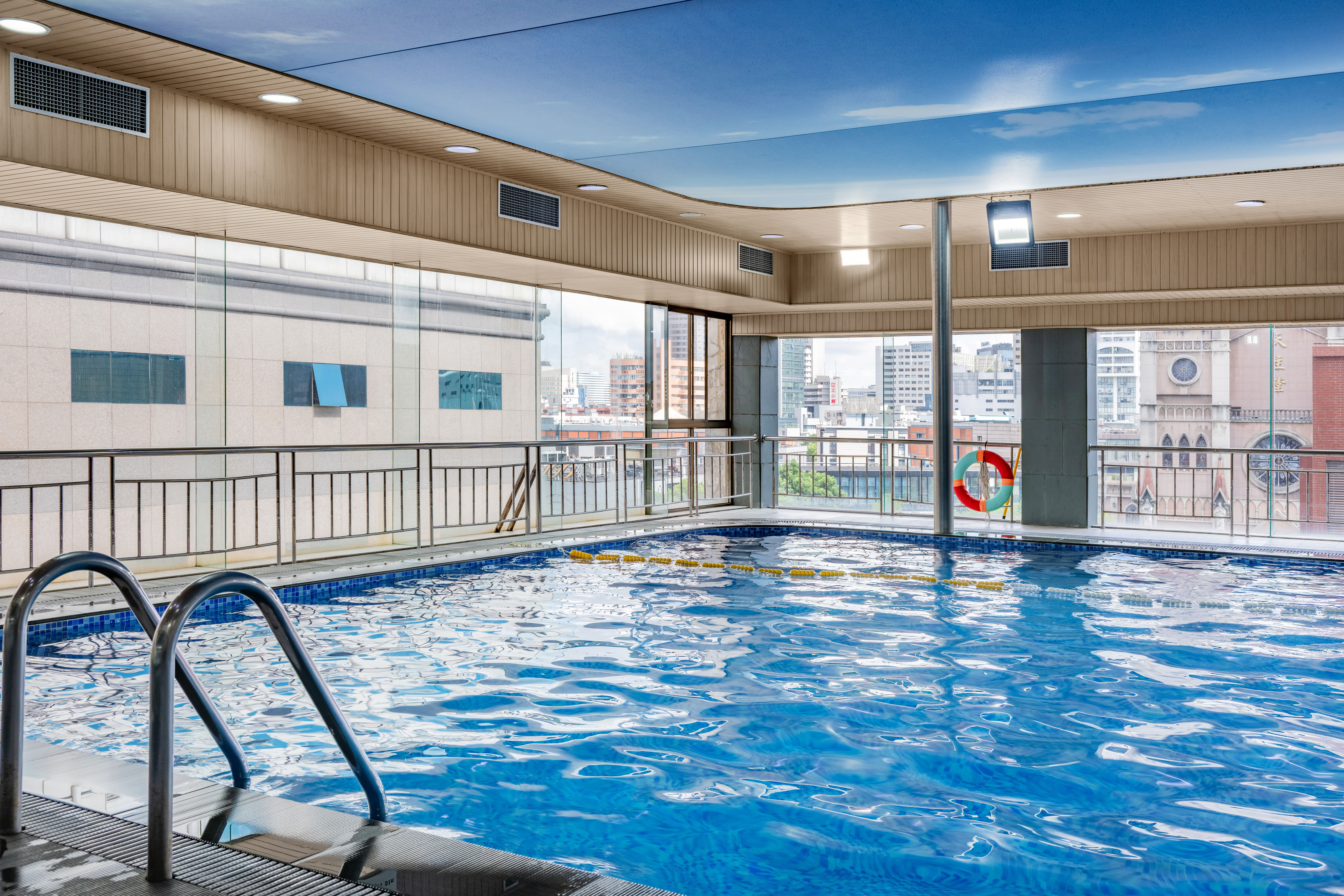 Crowne Plaza City Center Ningbo 24/50