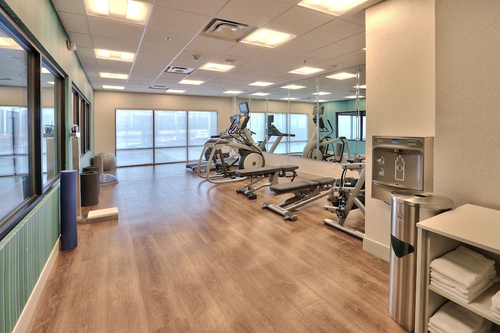 Holiday Inn Express & Suites Albuquerque East 26/34