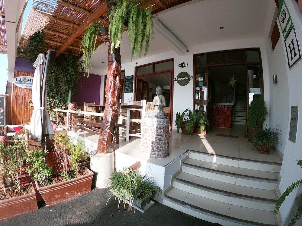 BAMBOO LODGE PARACAS 5/52