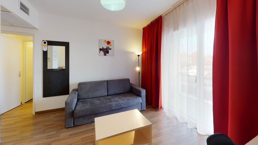 Alezan Hotel & Residence 36/71