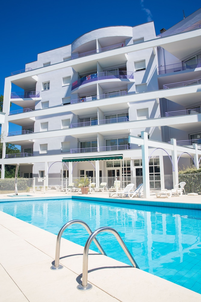 RESIDENCE LES JARDINS DU LAC CERISE HOTELS AND RESIDENCES 1/50